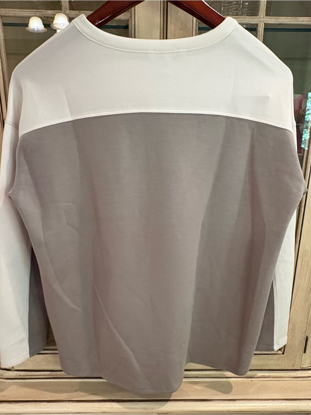 Cable & Gauge Two-Tone Crewneck Top - White and Light Gray - Picture 3 of 6